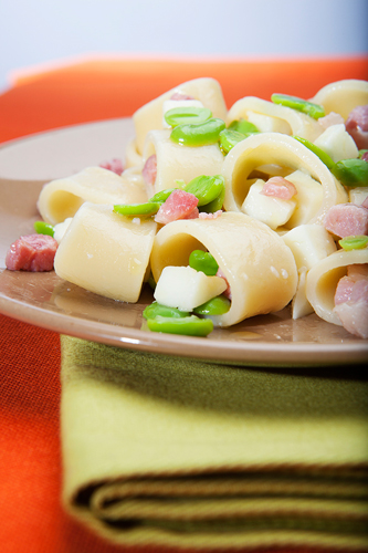 Pasta-con-fave-pecorino-e-panctta-3