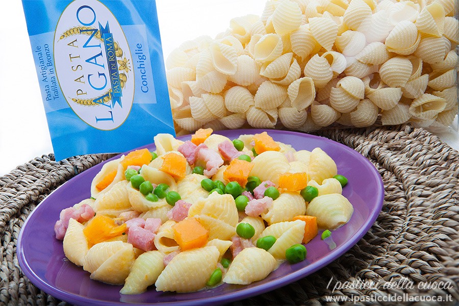 Conchiglie-con-zucca-pancetta-piselli_2