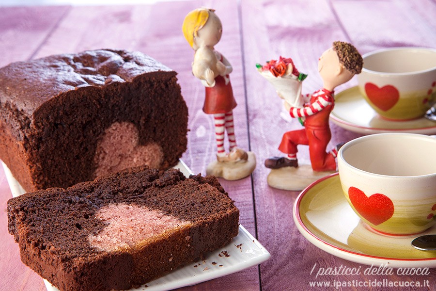 Plumcake-con-il-cuore-di-lampone