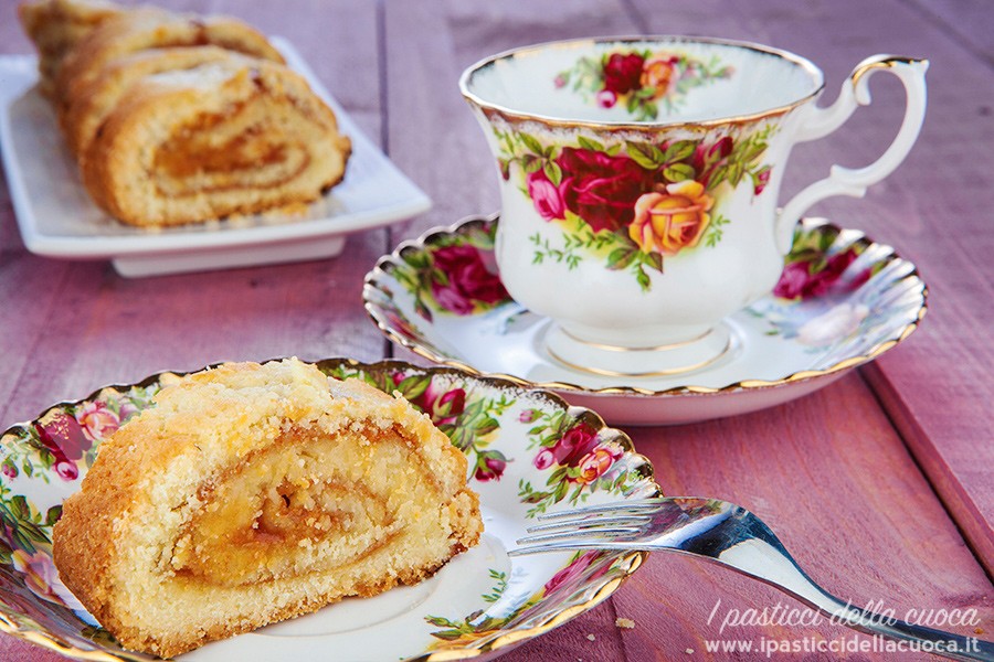 Rotolo-alla-rosa-canina_2