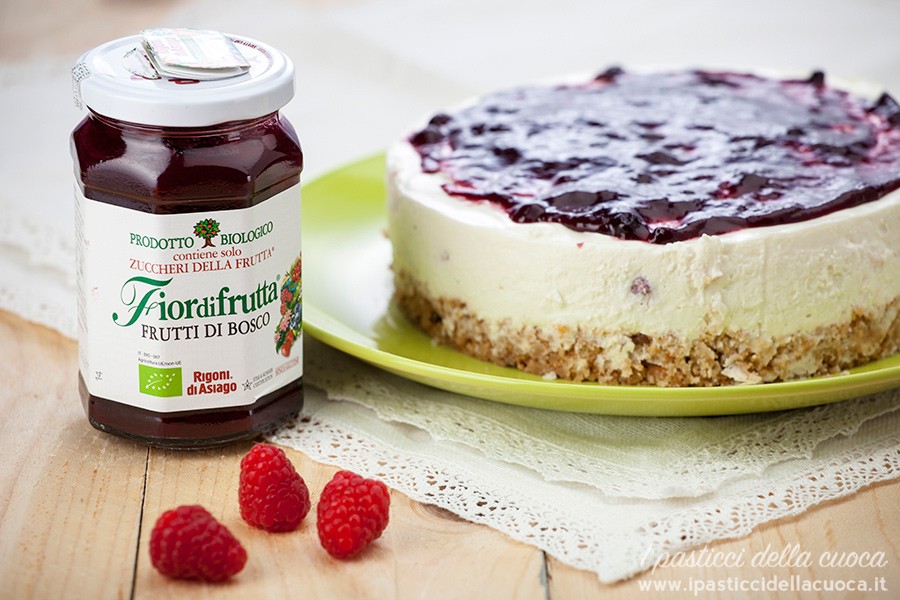 Cheesecake-ai-frutti-di-bosco-Rigoni