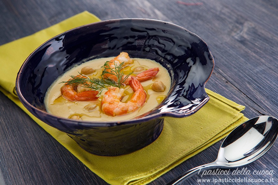 Vellutata-di-ceci-e-gamberi_1