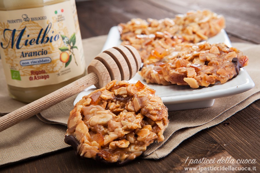 Fiorentine-alle-mandorle-e-arancia visti da vicino