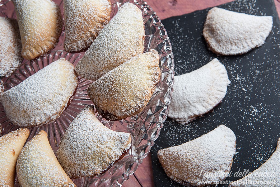 Tortelli-dolci_visti dall'alto
