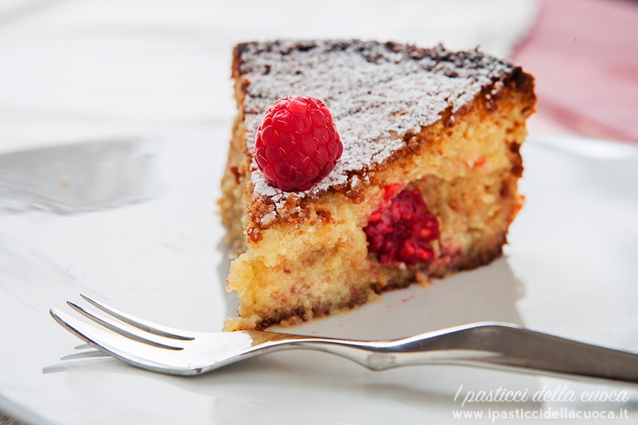 Torta-caprese_fetta-di-torta