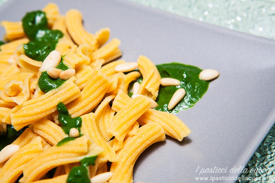 Torchietto-al-pisello-giallo-con-cime- di-rapa