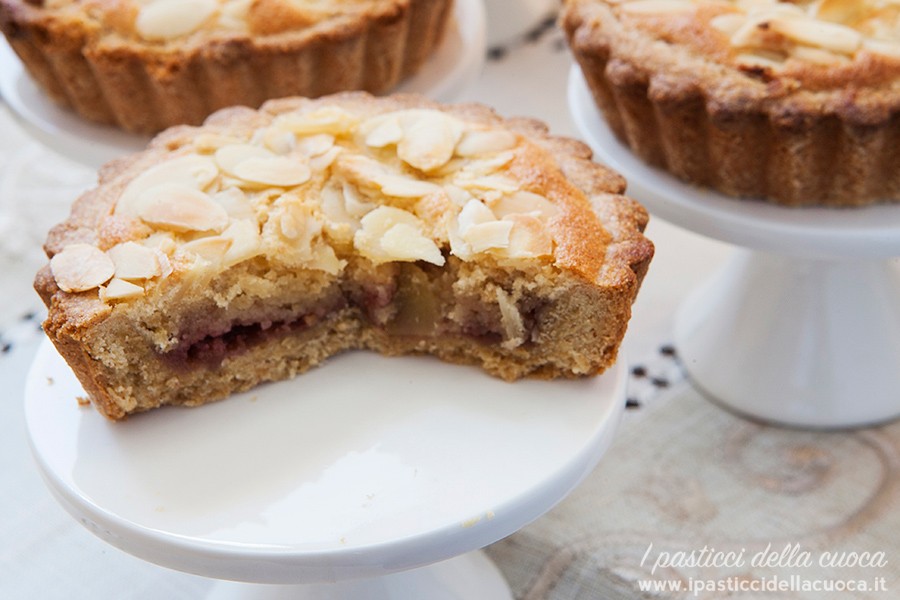 Crostata con crema frangipane