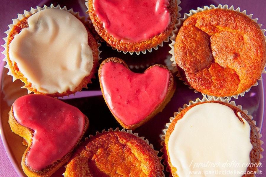 muffins ai cachi e succo d'arancia