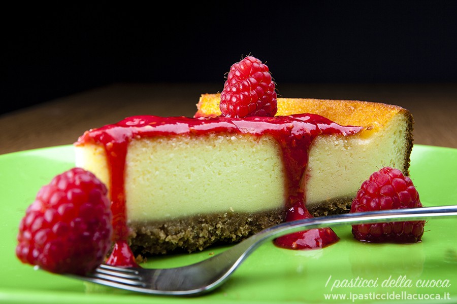 Cheese cake con coulis di lamponi
