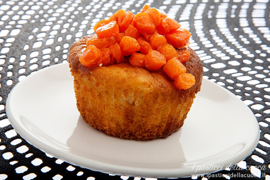 Muffins-con-ricotta,-carote,-mela-e-carote-caramellate