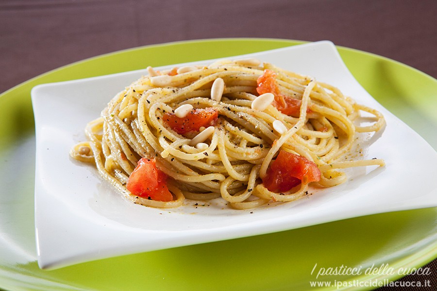 Spaghetti-al-pesto-di-lattuga
