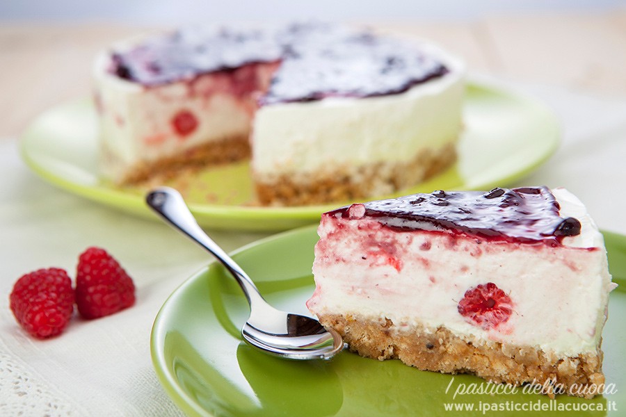Cheesecake-ai-frutti-di-bosco_evidenza
