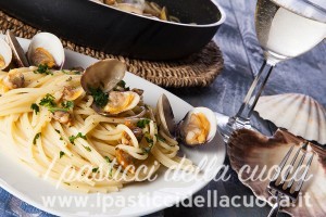 Spaghetti-alle-vongole_evidenza