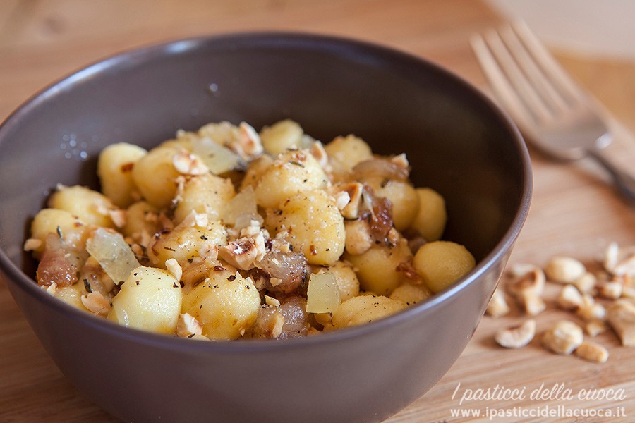 gnocchi-con-guanciale-e-pecorino_evidenza