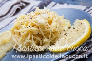 Spaghetti-al-limone-e-pecorino_evidenza
