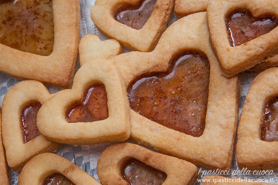 Primo piano di biscotto cuor di zucchero